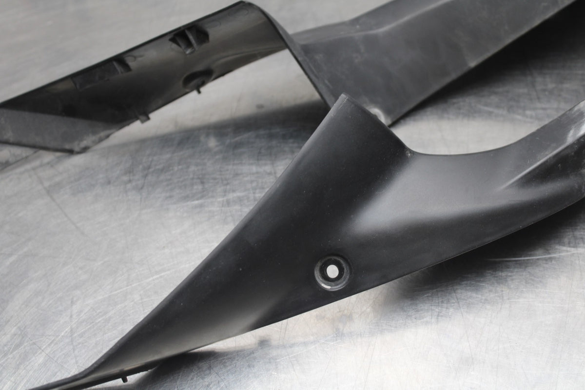 17-18 YAMAHA YZF R3 FRONT UPPER SIDE FAIRING COWL PLASTIC SET BB813