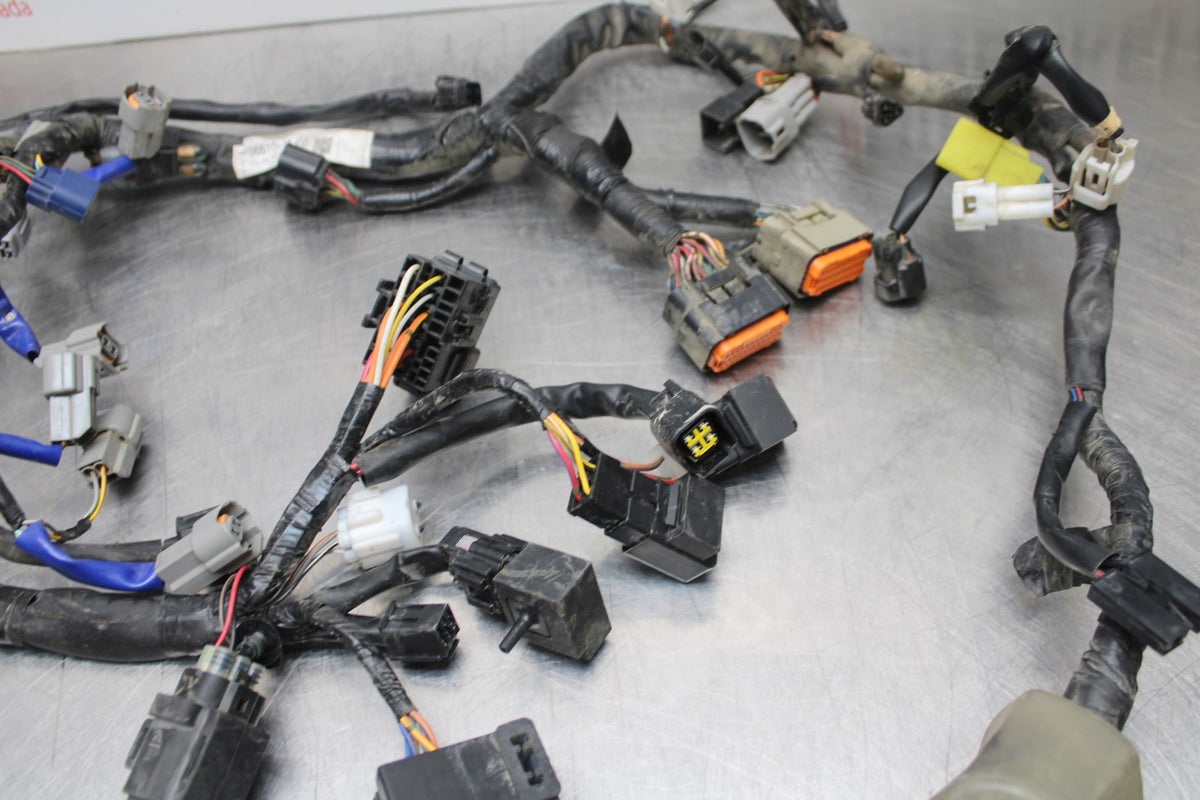 11-22 SUZUKI GSXR 600  MAIN ENGINE WIRING HARNESS MOTOR WIRE LOOM BB193