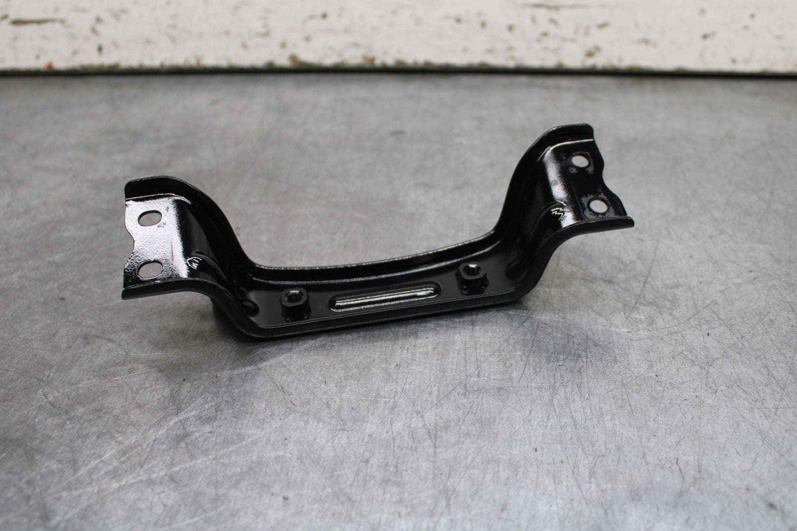 24 KAWASAKI NINJA 500 ABS GAS TANK FUEL CELL PETROL BRACKET MOUNT  BB730