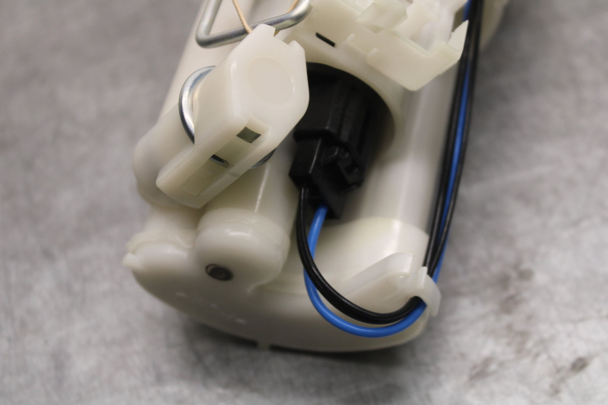 07-08 YAMAHA YZF R1 FUEL PUMP GAS PETROL SENDER UNIT 4C8-13907-01-00 BB675