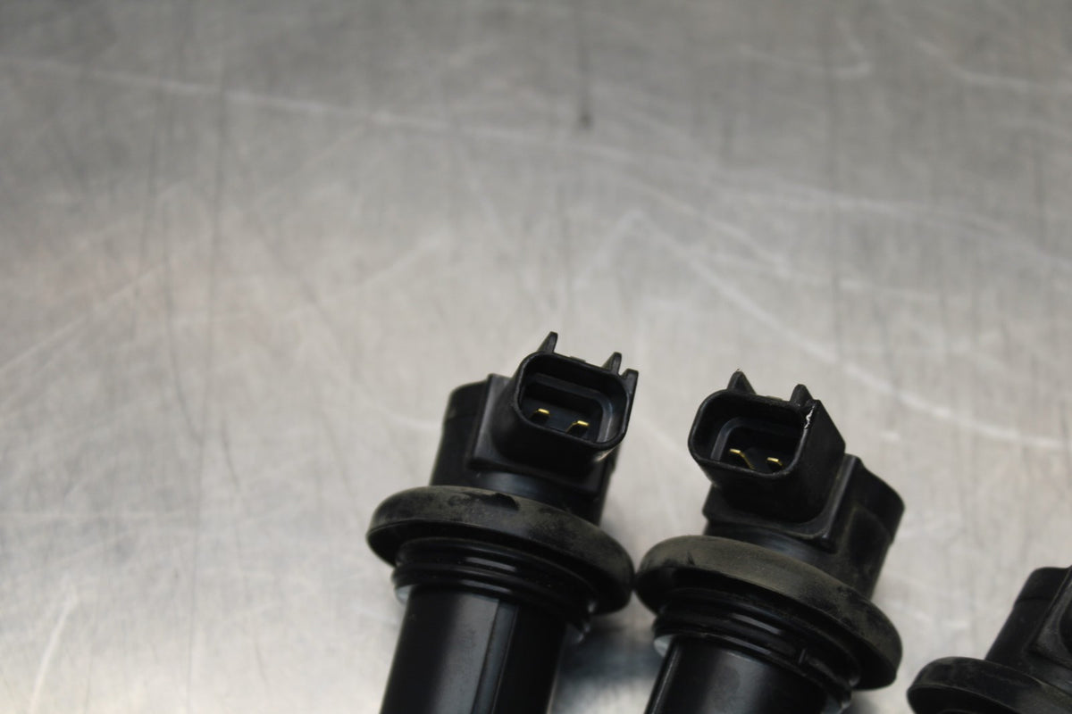 16 YAMAHA XSR900 IGNITION COILS COIL SPARK PLUG CAPS BB786