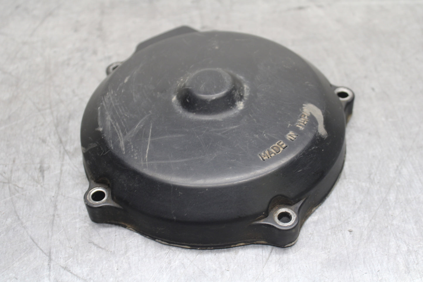 82-83 YAMAHA IT175 ENGINE MOTOR STATOR GENERATOR MAGNETO COVER BB108