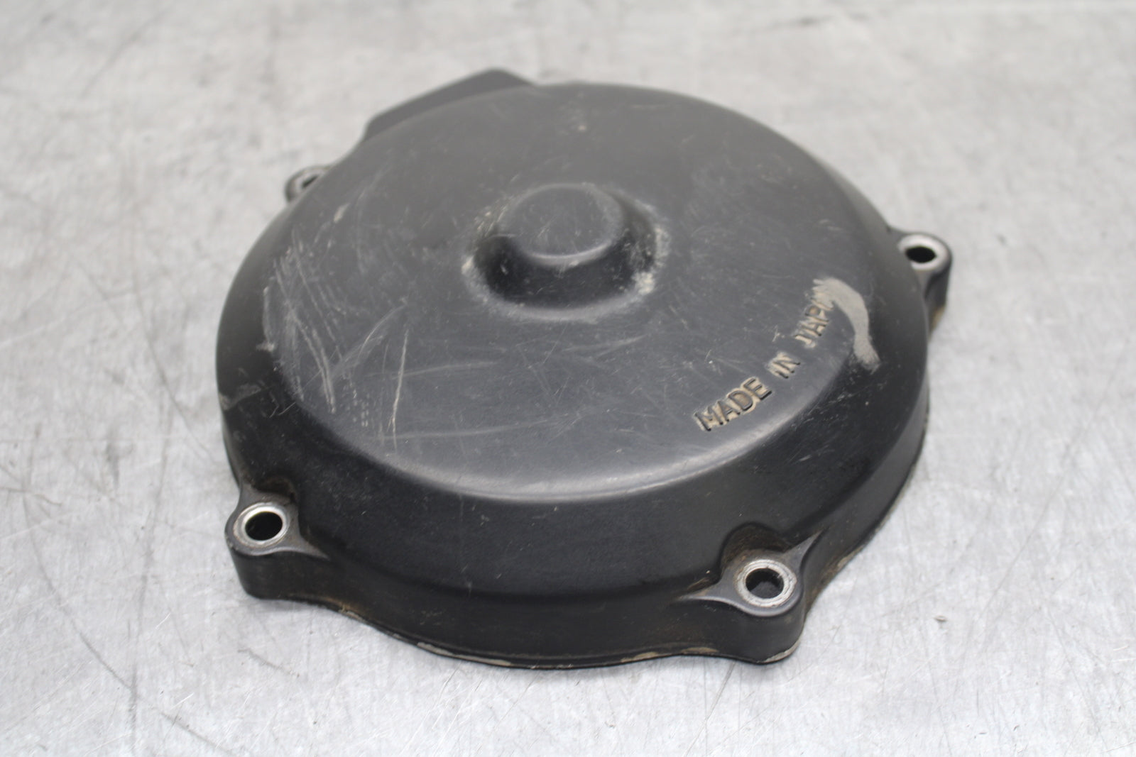 82-83 YAMAHA IT175 ENGINE MOTOR STATOR GENERATOR MAGNETO COVER BB108