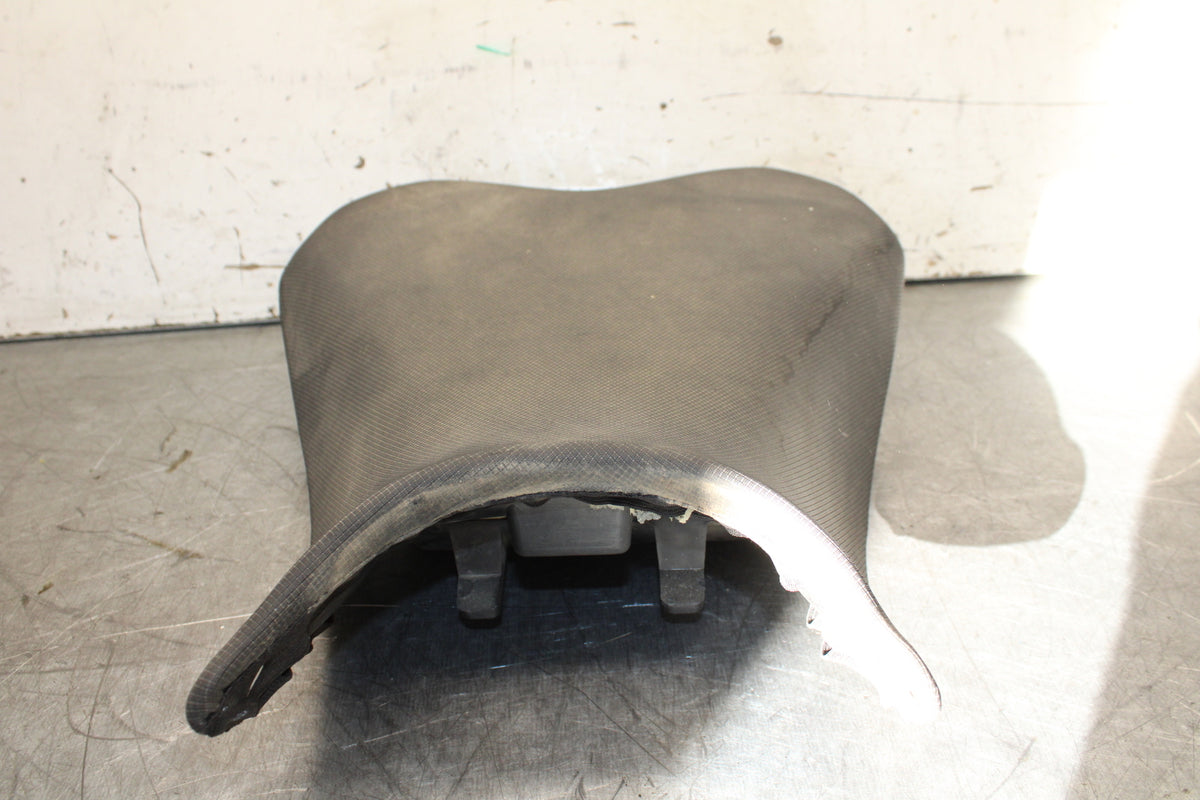 19-22 KAWASAKI Z400 FRONT DRIVERS SEAT PAD SADDLE PILLION BB708