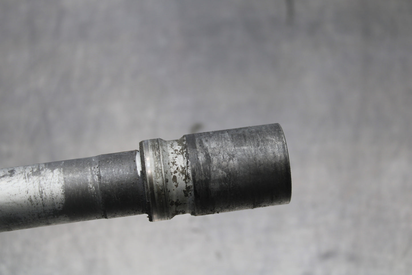 10-11 BMW S1000RR FRONT WHEEL RIM AXLE PIVOT BOLT BB168