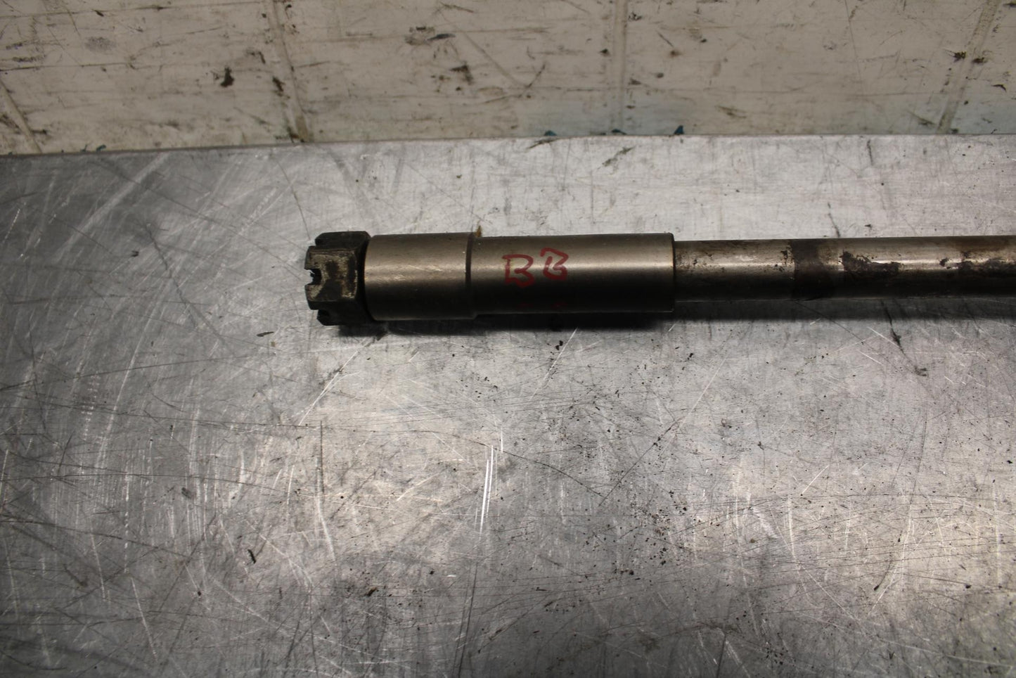 82-83 SUZUKI GS1100GL REAR AXLE BACK WHEEL RIM PIVOT BOLT AXEL BB30