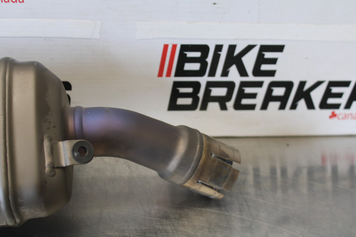 11-26 SUZUKI GSXR750 EXHAUST PIPE MUFFLER SLIP ON CAN SILENCER BB882