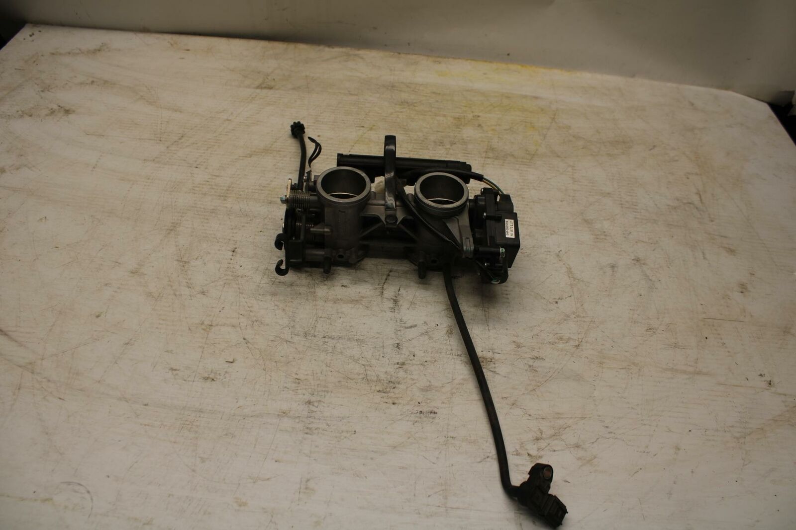 11-12 KAWASAKI NINJA 400 EX400 C MAIN FUEL INJECTORS / THROTTLE BODIES BB358