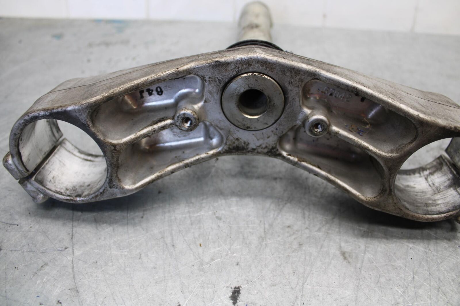 06-07 KAWASAKI NINJA ZX14R FRONT FORKS CLAMP LOWER TRIPLE TREE STEM bb433