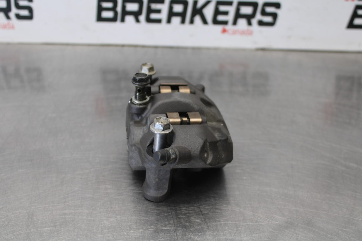 13-18 KAWASAKI NINJA ZX6R RIGHT LEFT FRONT BRAKE CALIPER SET PAIR CALIPERS BB908