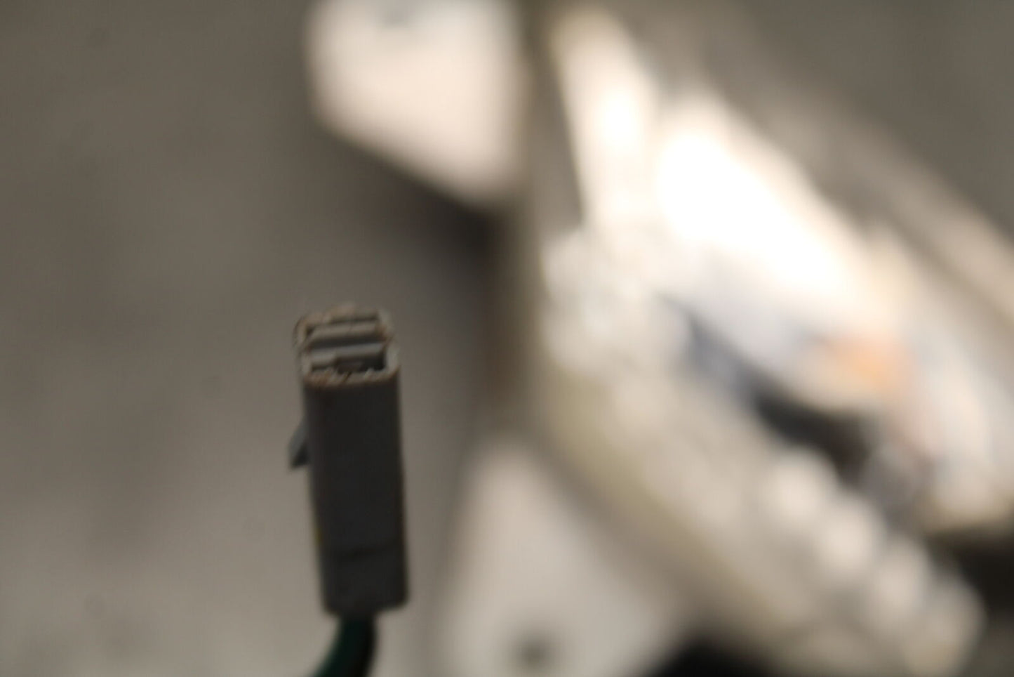 18-23 KAWASAKI NINJA 400 RIGHT FRONT TURN SIGNAL LIGHT INDICATOR BB660