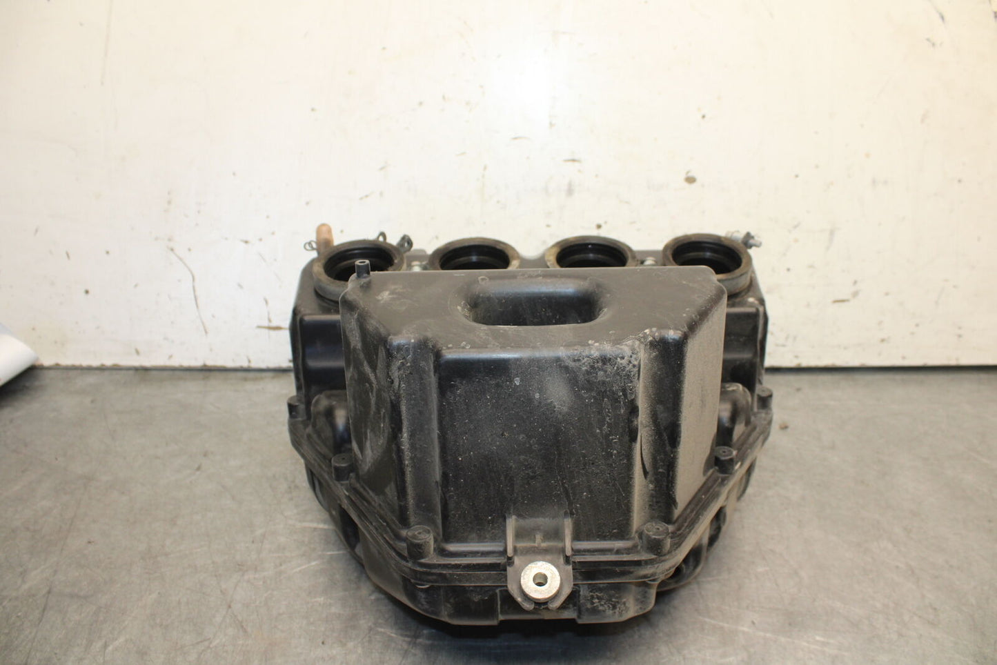 09-15 YAMAHA FZ6R AIRBOX AIR INTAKE FILTER BOX  BB686