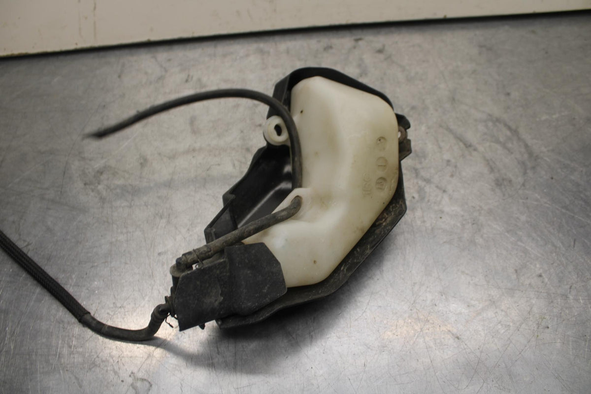 2014 Yamaha FZ09 COOLANT WATER TANK RESERVOIR BOTTLE 1RC-21871-00-00 BB81