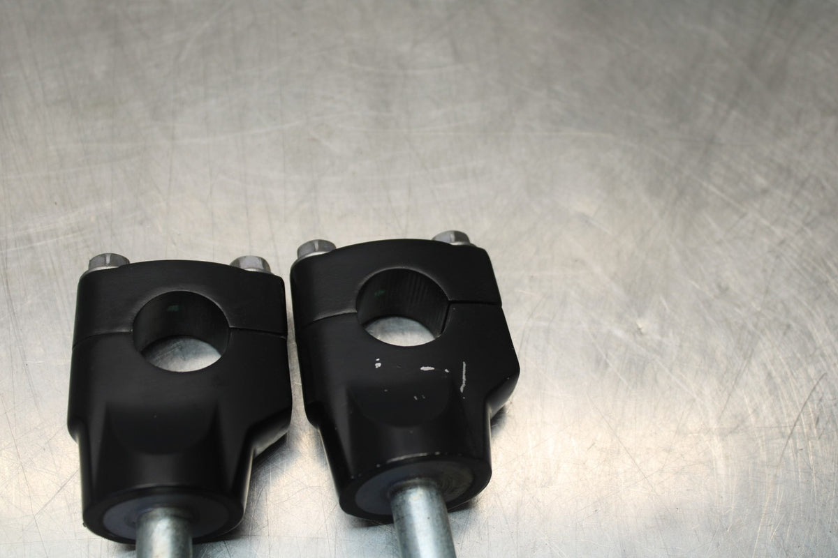 24-25 KAWASAKI ELIMINATOR 450 HANDLEBAR RISERS BB869