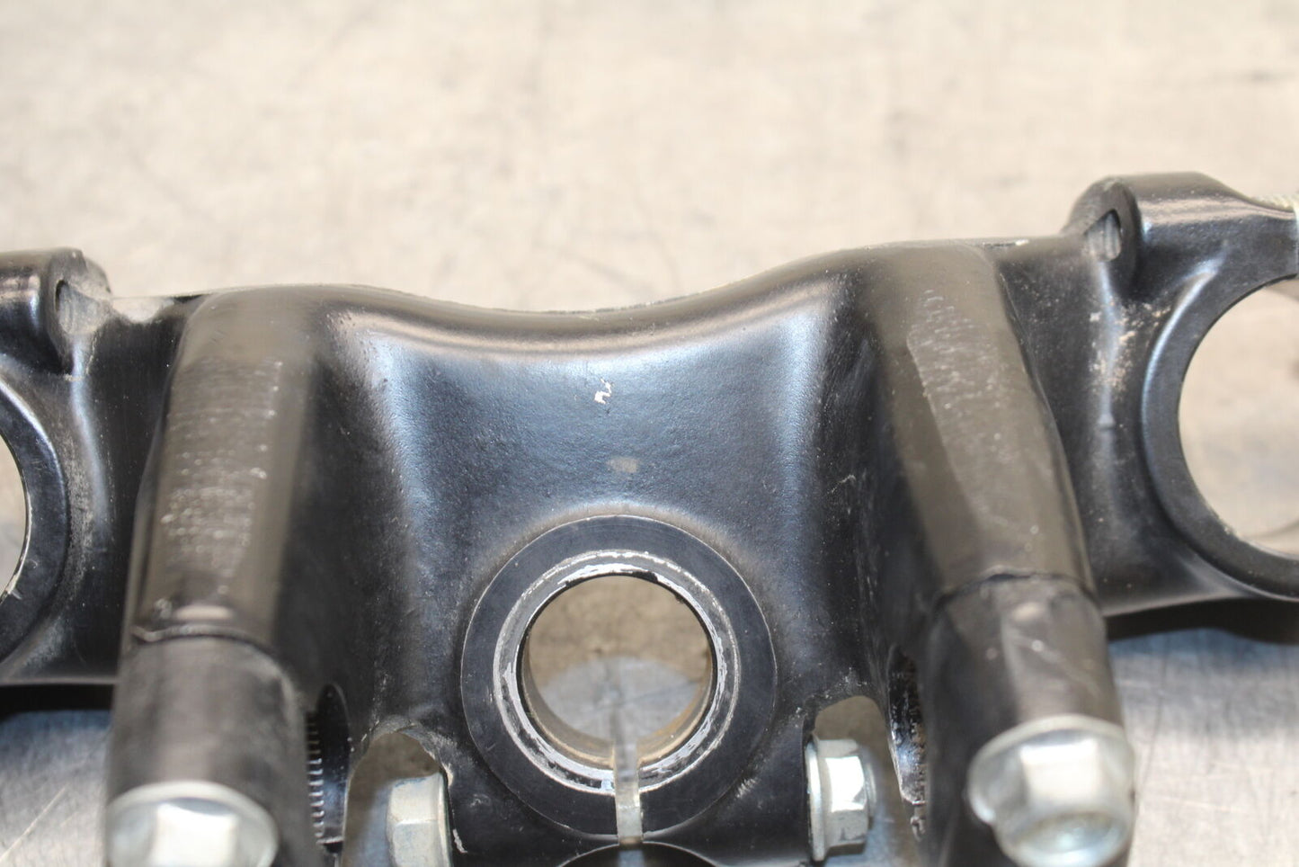 82-83 YAMAHA IT175 FORKS UPPER TRIPLE TREE CLAMP BB108