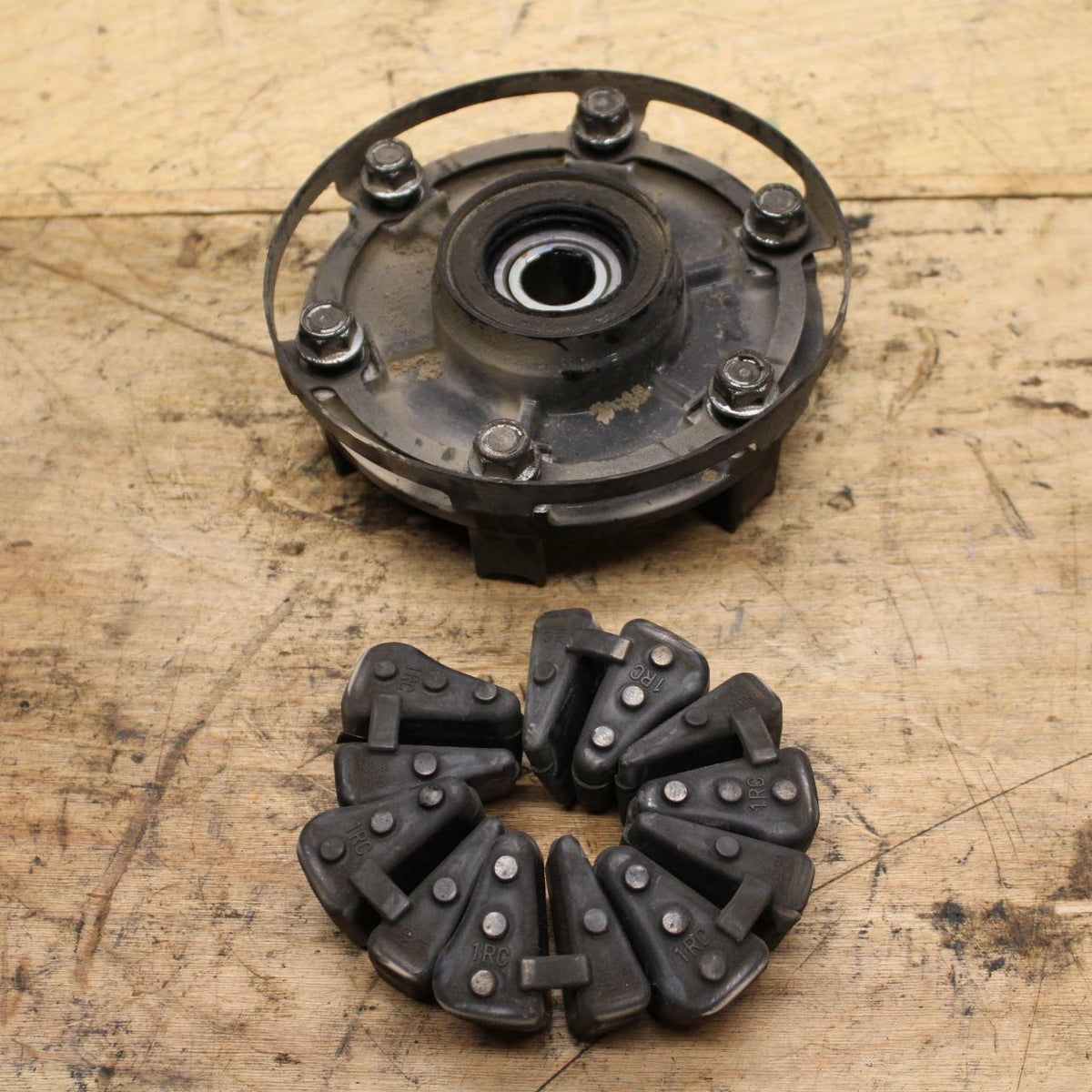 14-17 YAMAHA FZ09 REAR HUB WITH SHOCK DAMPERS CUSH ABSORBERS BB321