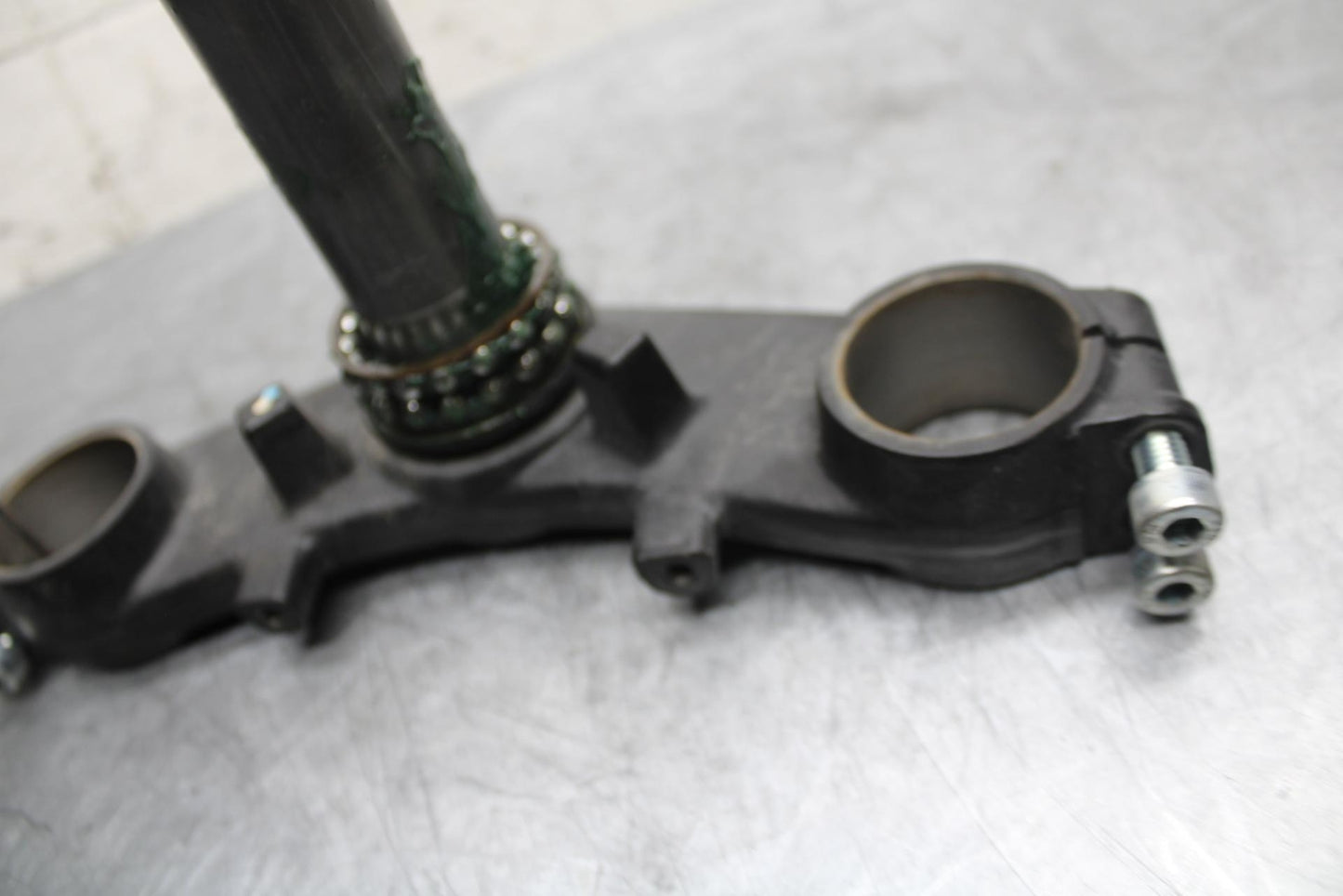 15-17 KAWASAKI EX 650 NINJA  EX 650 ABS  FORKS CLAMP LOWER TRIPLE TREE STEM BB49