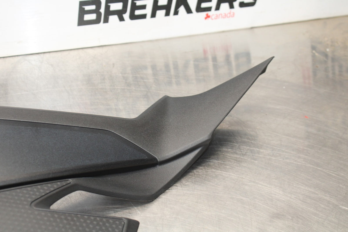 23-26 KAWASAKI NINJA ZX4RR LEFT FRONT UPPER MID SIDE FAIRING COWL PLASTIC BB00