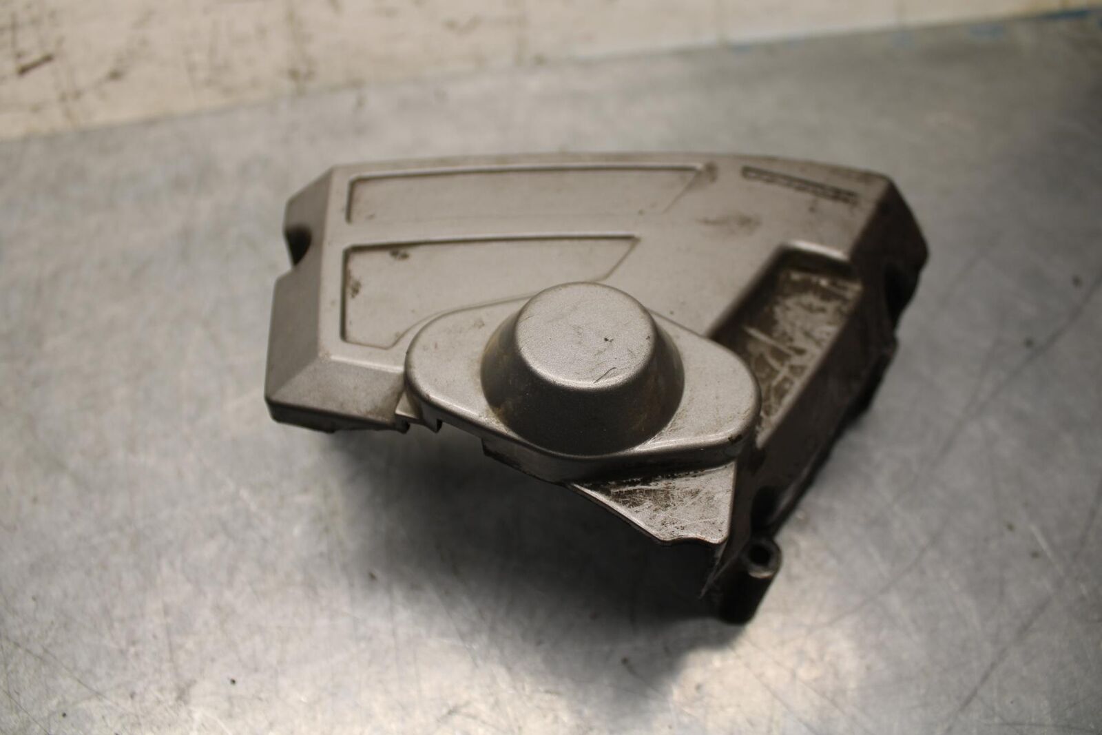 2006 Suzuki SV650S ENGINE SPROCKET COVER BB65