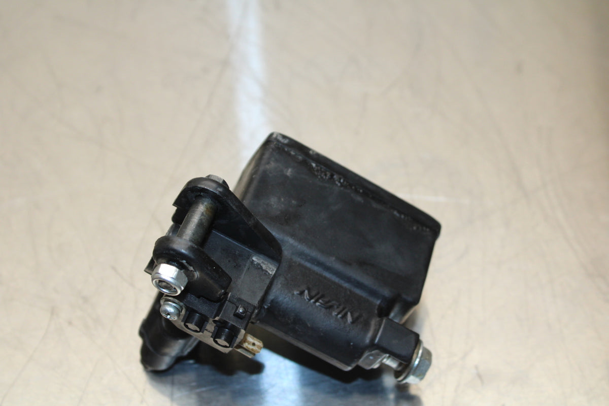 07 SUZUKI BANDIT 600F FRONT BRAKE MASTER CYLINDER BB328