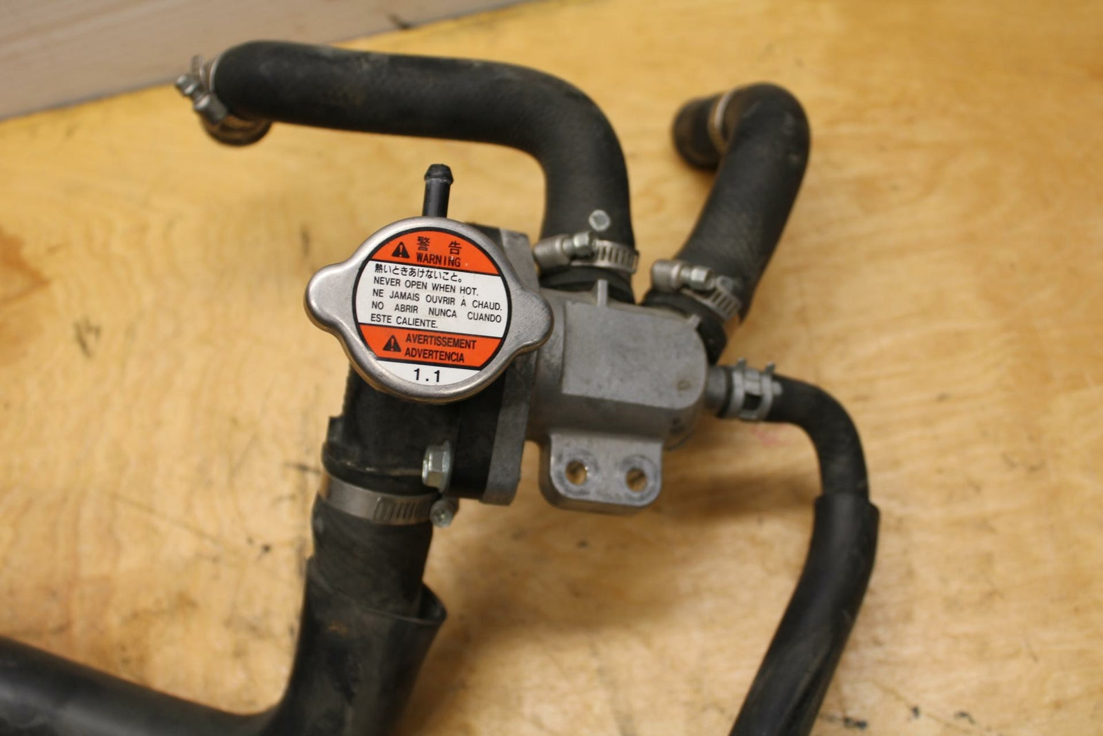 07-12 SUZUKI BANDIT 650S THERMOSTAT HOSES ENGINE COOLANT WATER PIPES HOSE BB328