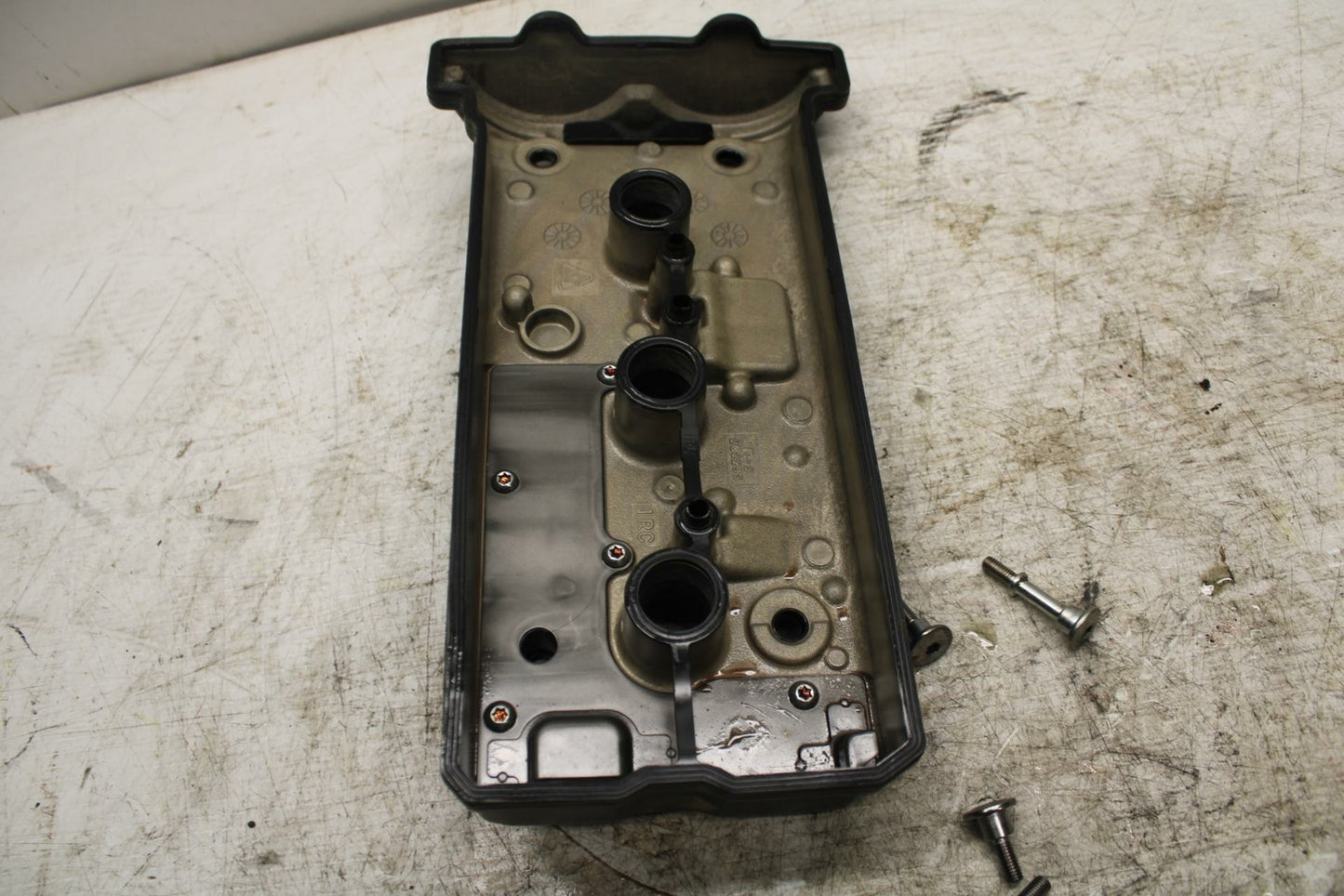 16-21 YAMAHA XSR900 ENGINE TOP END CYLINDER HEAD COVER BB370