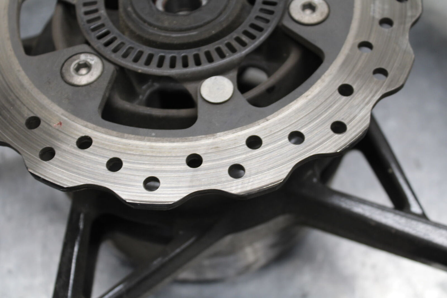 19-22 KAWASAKI Z400 REAR WHEEL BACK RIM BB738