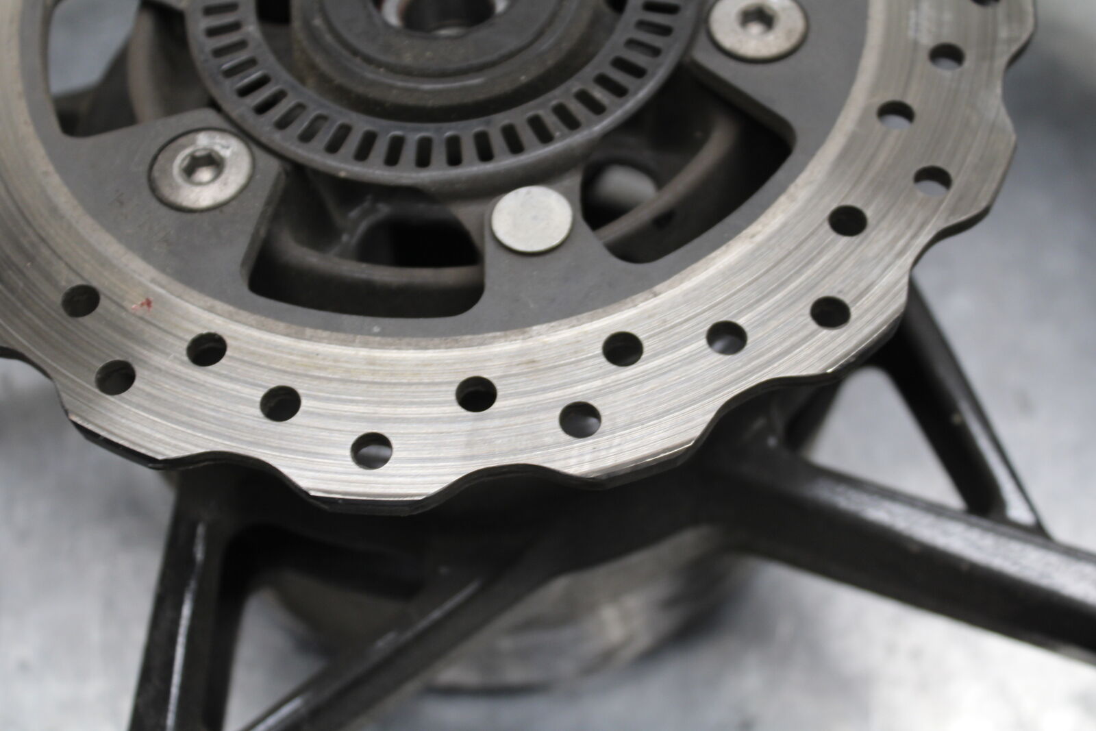 19-22 KAWASAKI Z400 REAR WHEEL BACK RIM BB738
