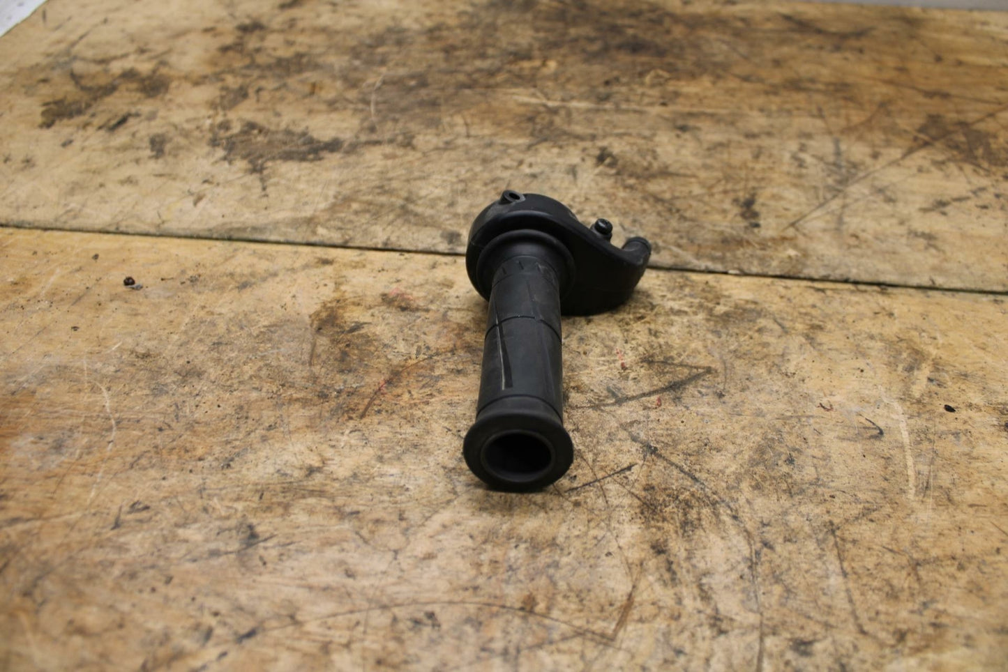 13-18 KAWASAKI NINJA ZX6R THROTTLE CABLE LINE HOUSING GUIDE BB342