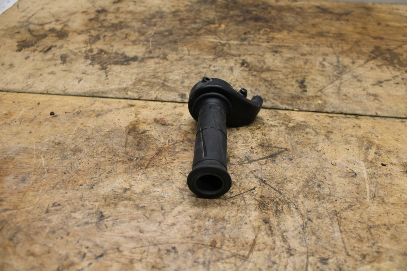 13-18 KAWASAKI NINJA ZX6R THROTTLE CABLE LINE HOUSING GUIDE BB342