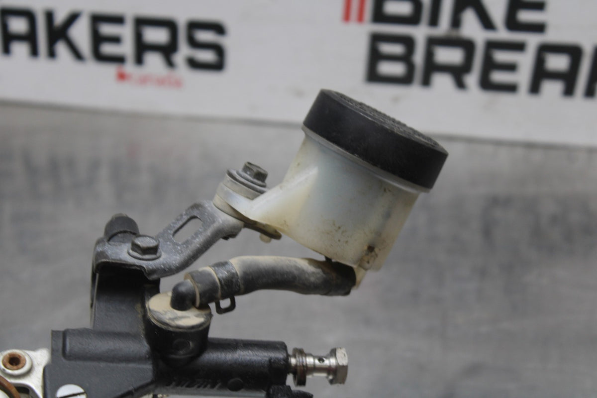 98-05 HONDA SUPER HAWK 1000 VTR1000F FRONT BRAKE MASTER CYLINDER w/ LEVER BB821