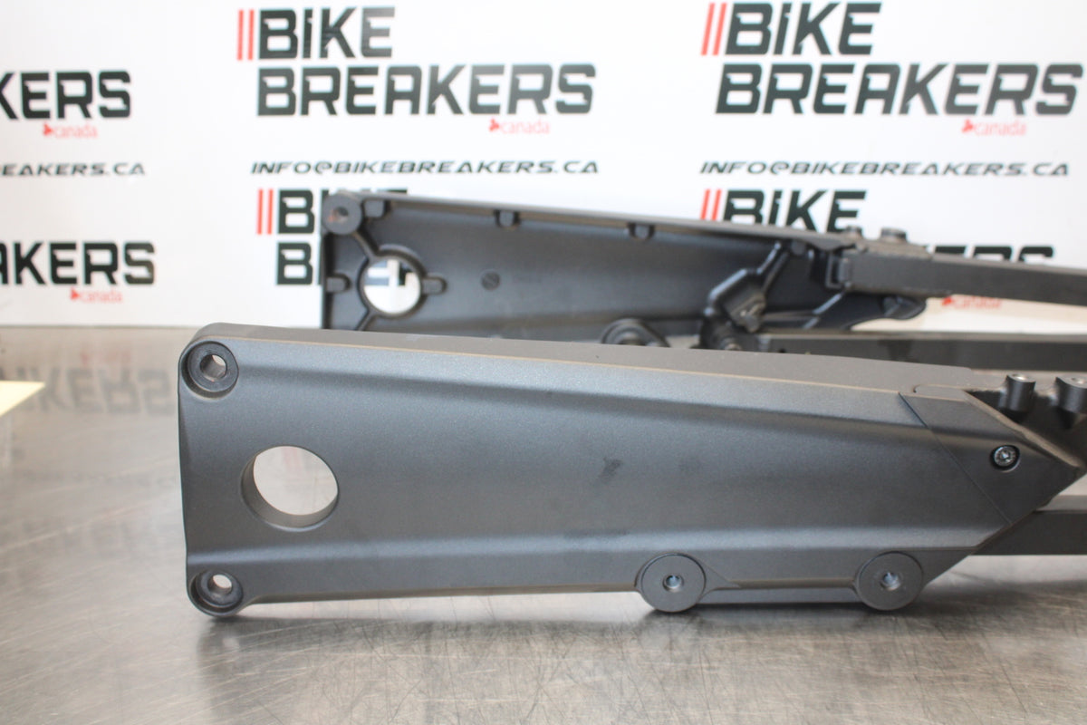 23-24 KAWASAKI NINJA ZX14R REAR SUBFRAME BACK SUB FRAME BB169
