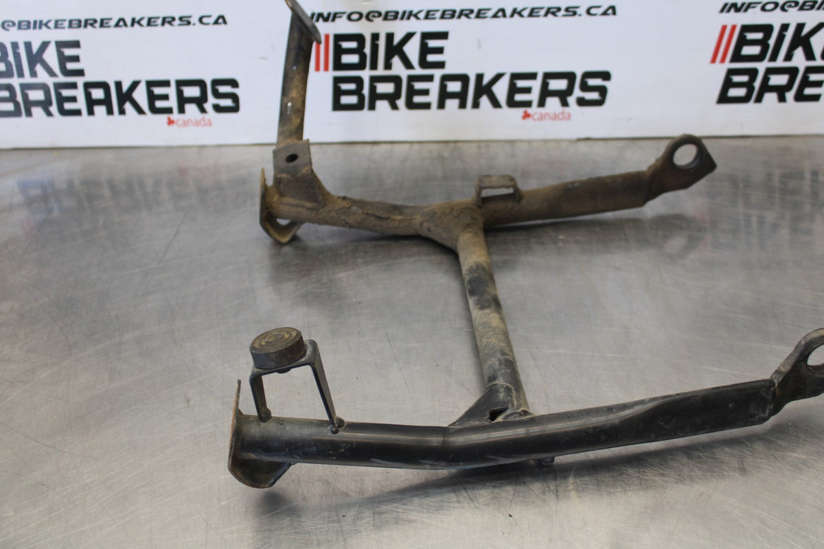 15 TRIUMPH TIGER 800 CENTER MAIN STAND BB873