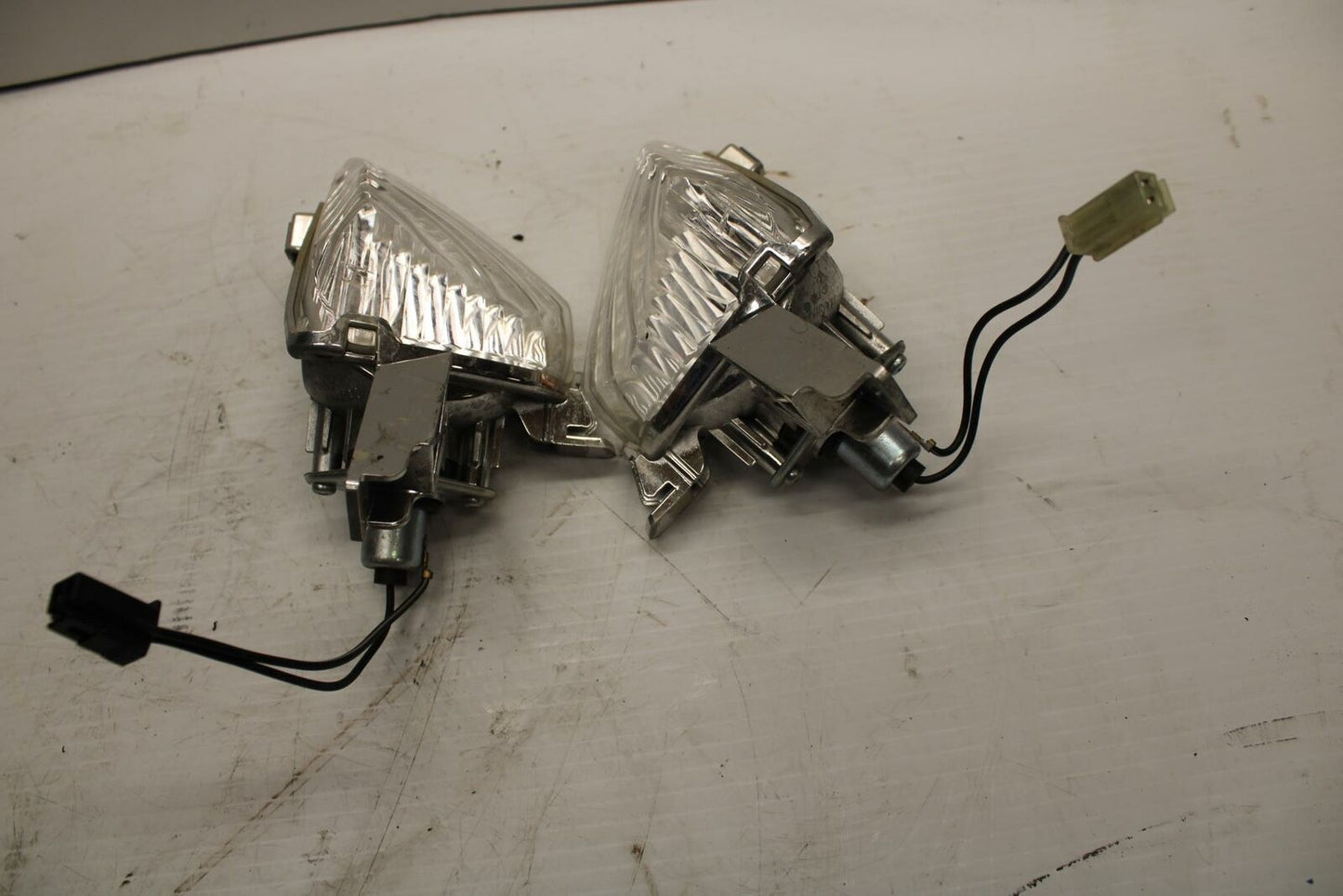 08-09 SUZUKI GSXR600 REAR LEFT RIGHT TURN SIGNALS  INDICATORS 35603-21H00 B250