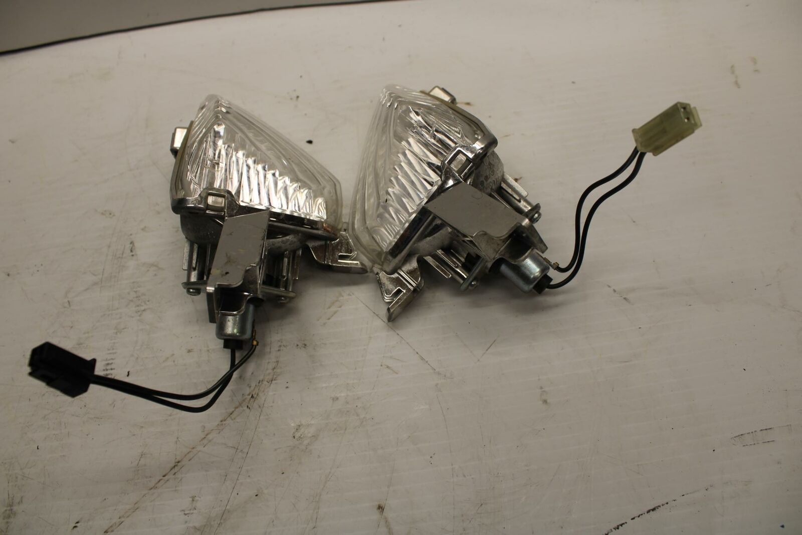 08-09 SUZUKI GSXR600 REAR LEFT RIGHT TURN SIGNALS  INDICATORS 35603-21H00 B250