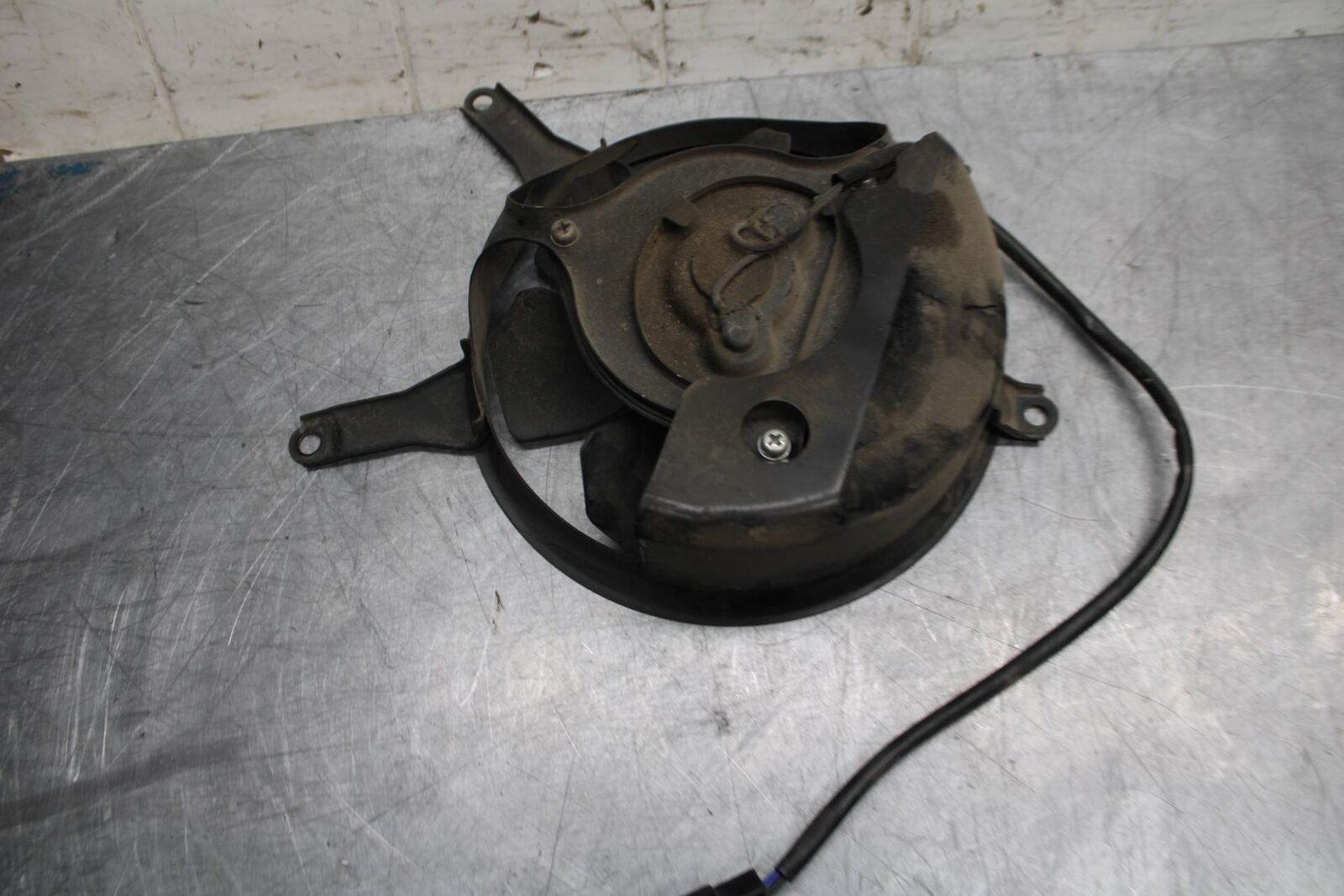 03-06 KAWASAKI Z1000 ENGINE RADIATOR COOLING FAN BB487