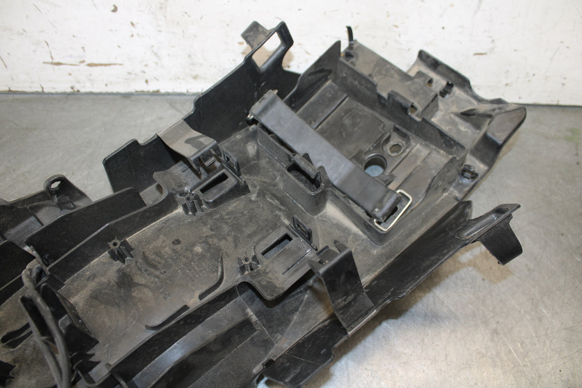 13-15 HONDA CBR500R REAR TAIL UNDERTAIL BATTERY TRAY PLASTIC 80105-MGZ-J00 BB704