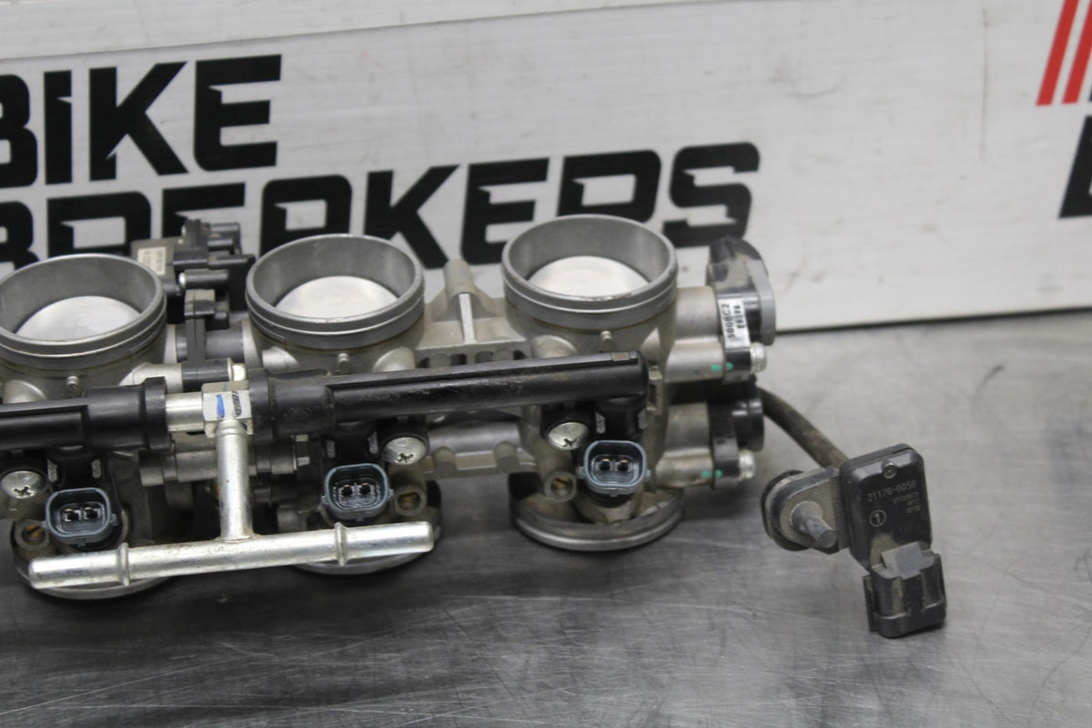 07-08 KAWASAKI NINJA ZX6R MAIN FUEL INJECTORS / THROTTLE BODIES BB937