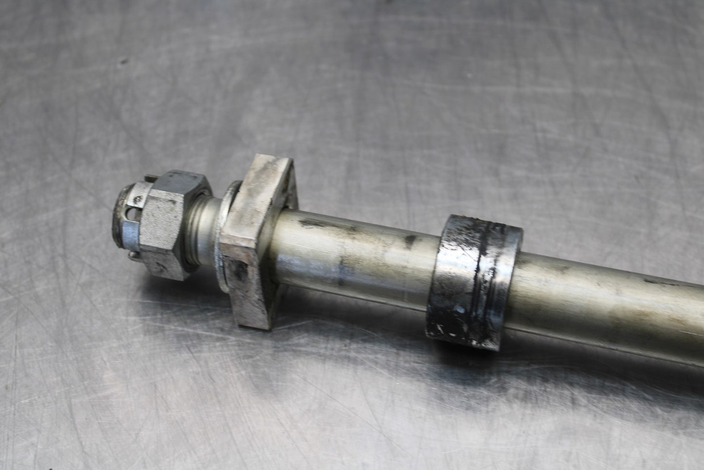 21-23 KAWASAKI NINJA ZX6R REAR AXLE BACK WHEEL RIM PIVOT BOLT AXEL BB179