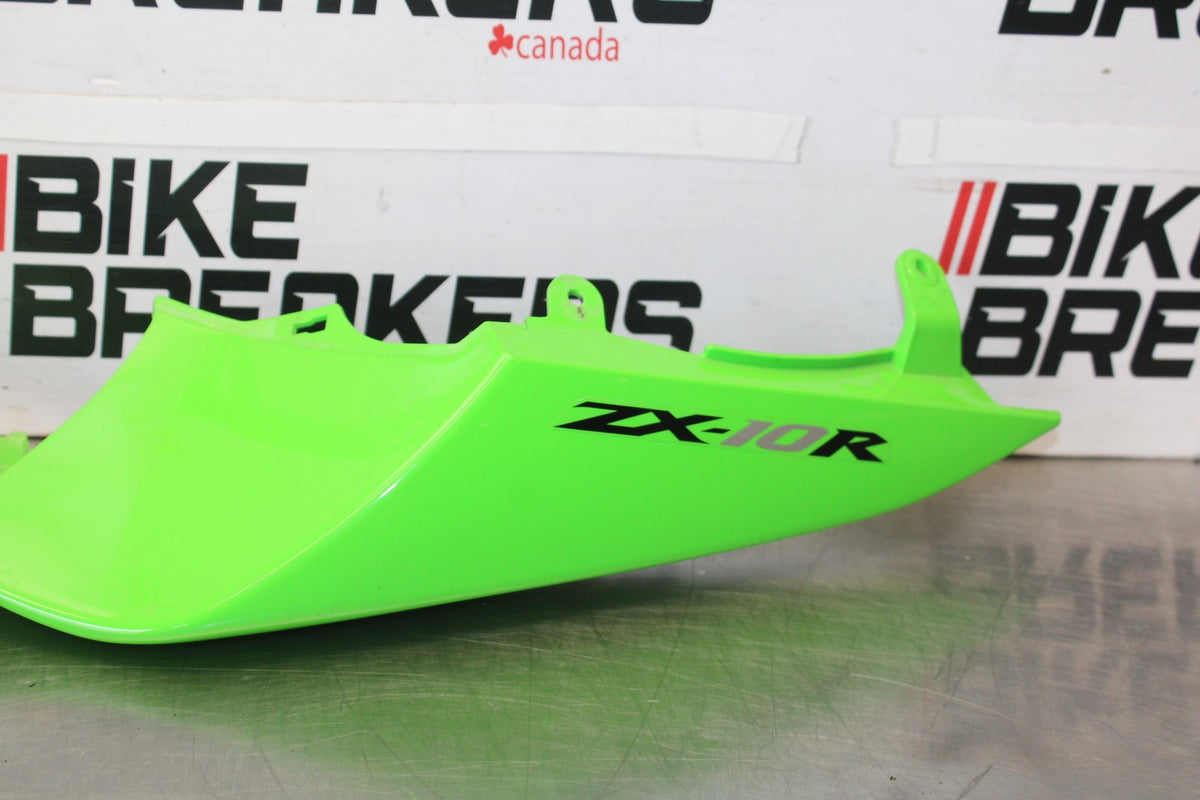 08 KAWASAKI NINJA ZX10R LEFT REAR BACK TAIL FAIRING COWL SHROUD BB902