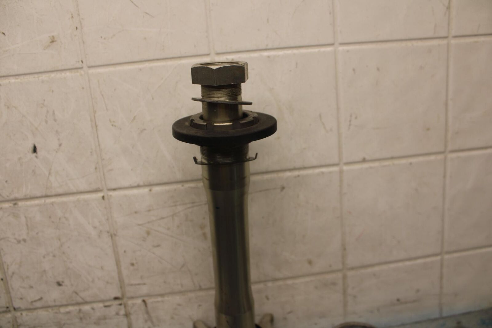 2007 Kawasaki Ninja ZX6R ZX600P FRONT FORKS CLAMP LOWER TRIPLE TREE STEM BB47