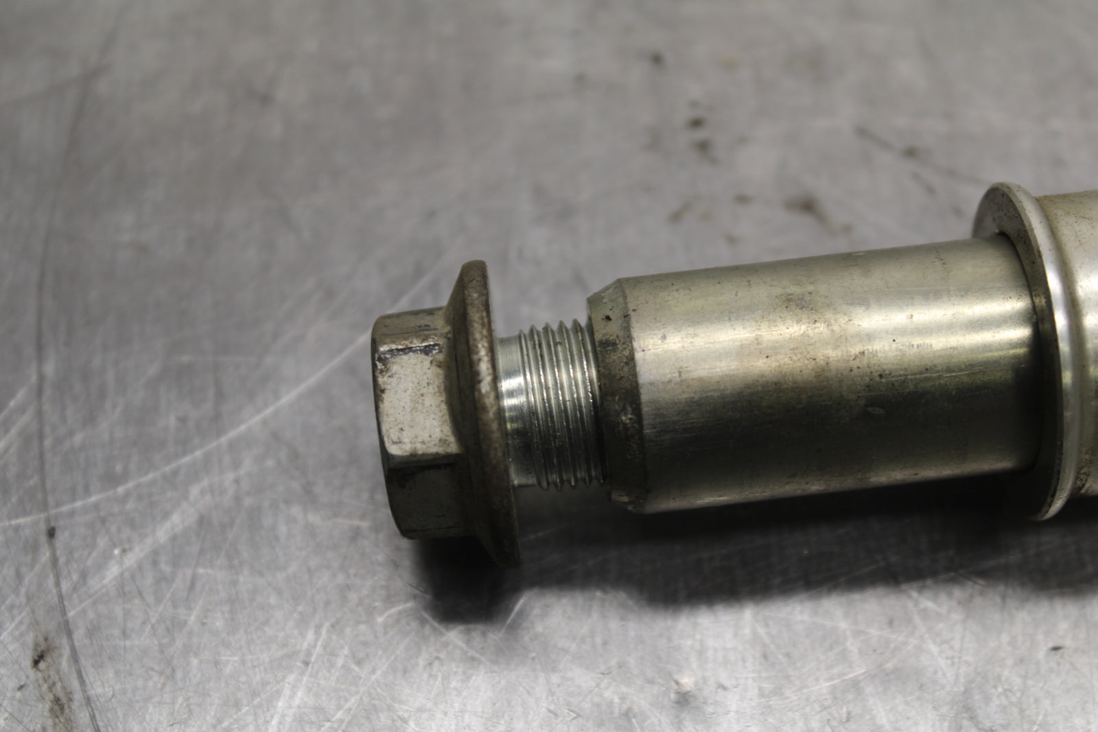 13-16 SUZUKI BANDIT 1250S ABS FRONT WHEEL RIM AXLE PIVOT BOLT BB134