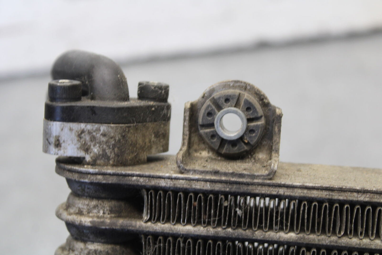 05-06 SUZUKI GSXR1000 ENGINE MOTOR OIL COOLER BB663