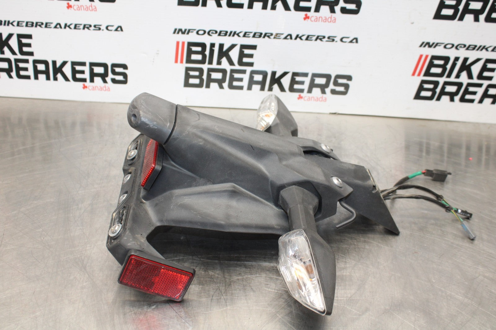 18-23 KAWASAKI NINJA 400 EX400 ABS REAR BACK FENDER MUD GUARD BB177