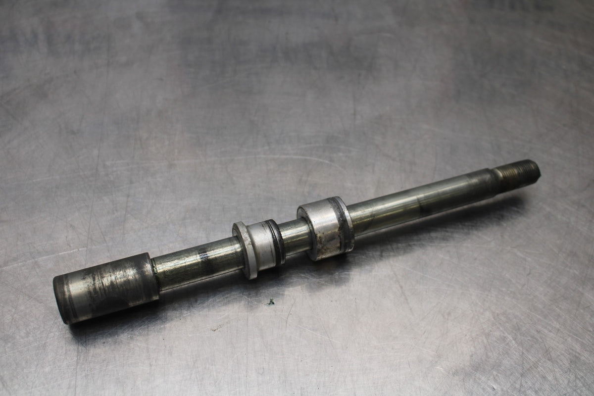 05 TRIUMPH ROCKET III FRONT WHEEL RIM AXLE PIVOT BOLT BB186