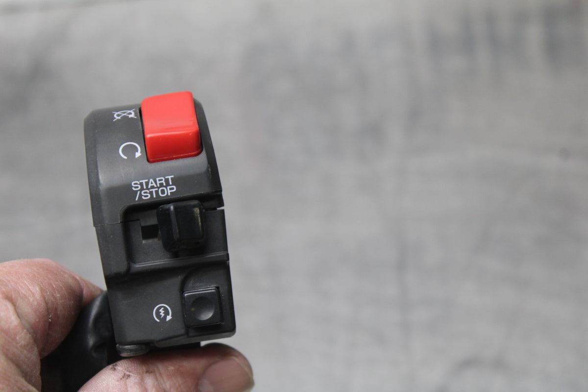 07-08 KAWASAKI NINJA ZX6R RIGHT CLIP ON HANDLE KILL OFF START SWITCH  BB855