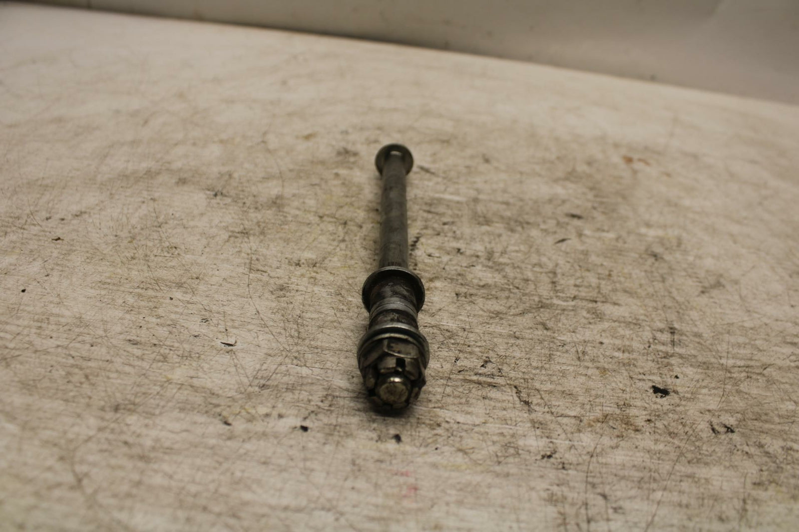 12-13 KAWASAKI EX300 NINJA FRONT WHEEL RIM AXLE PIVOT BOLT BB373