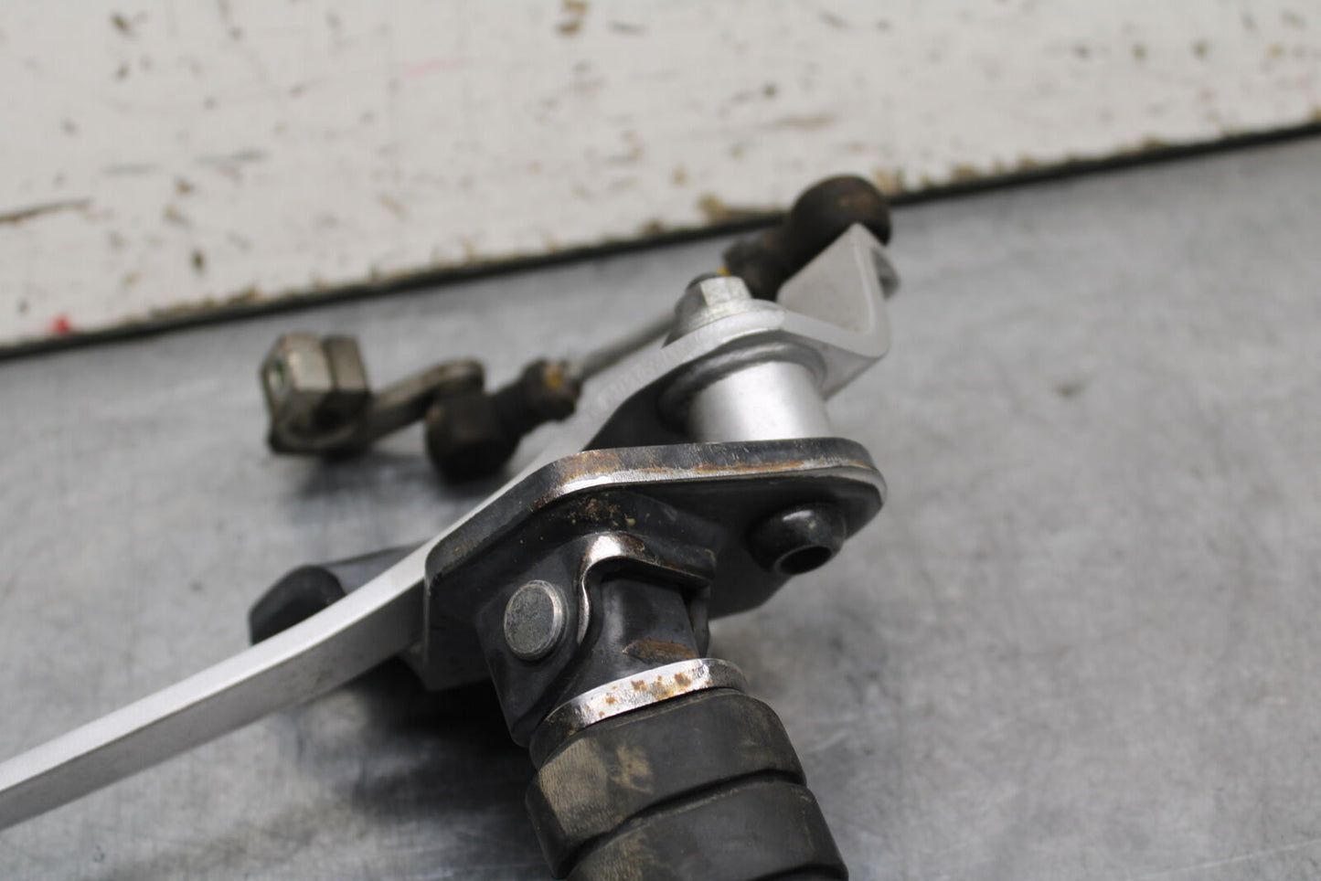 10-13 HONDA SHADOW RS 750 VT750RS LEFT FRONT FOOT PEG /W SHIFTER BB718