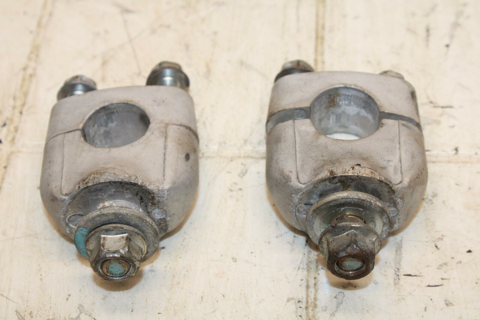 11-12 HONDA FOREMAN 500 HANDLEBAR RISERS CLAMPS BB410