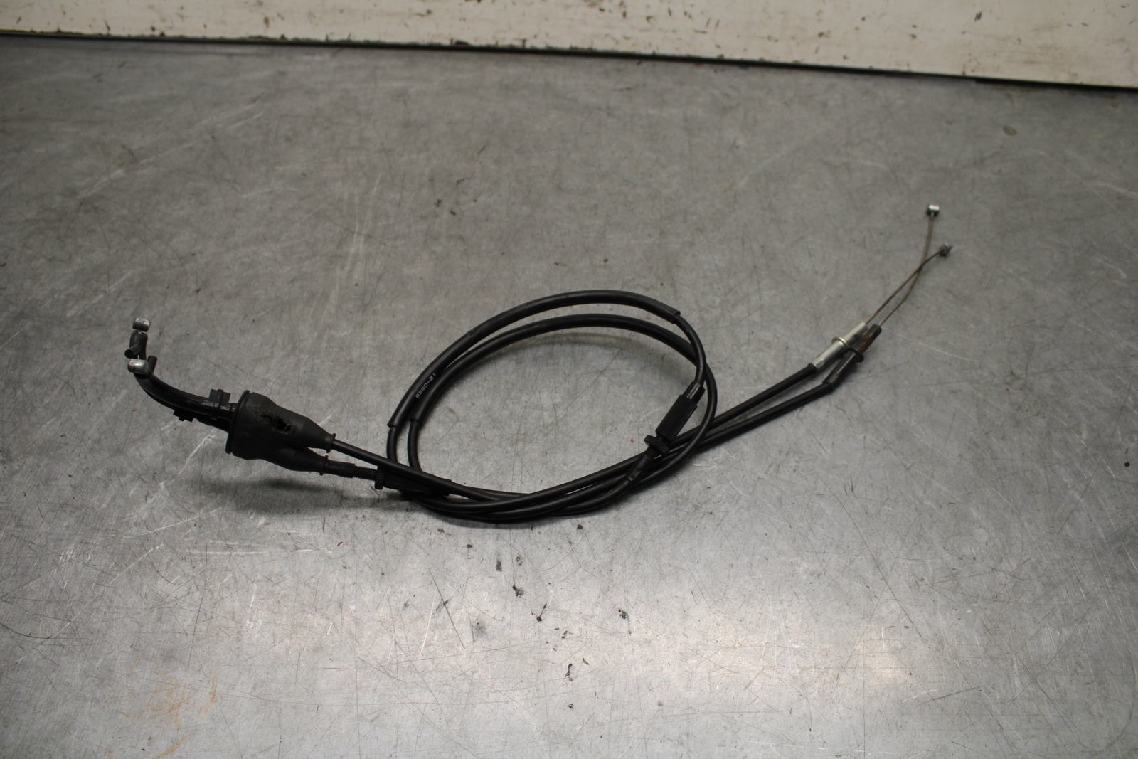 13-18 KAWASAKI NINJA ZX6R THROTTLE CABLES LINES 54012-0586 BB666